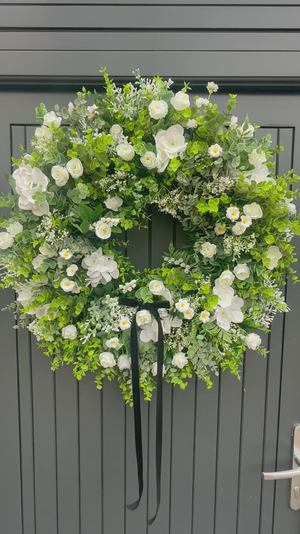 So Chic door wreath